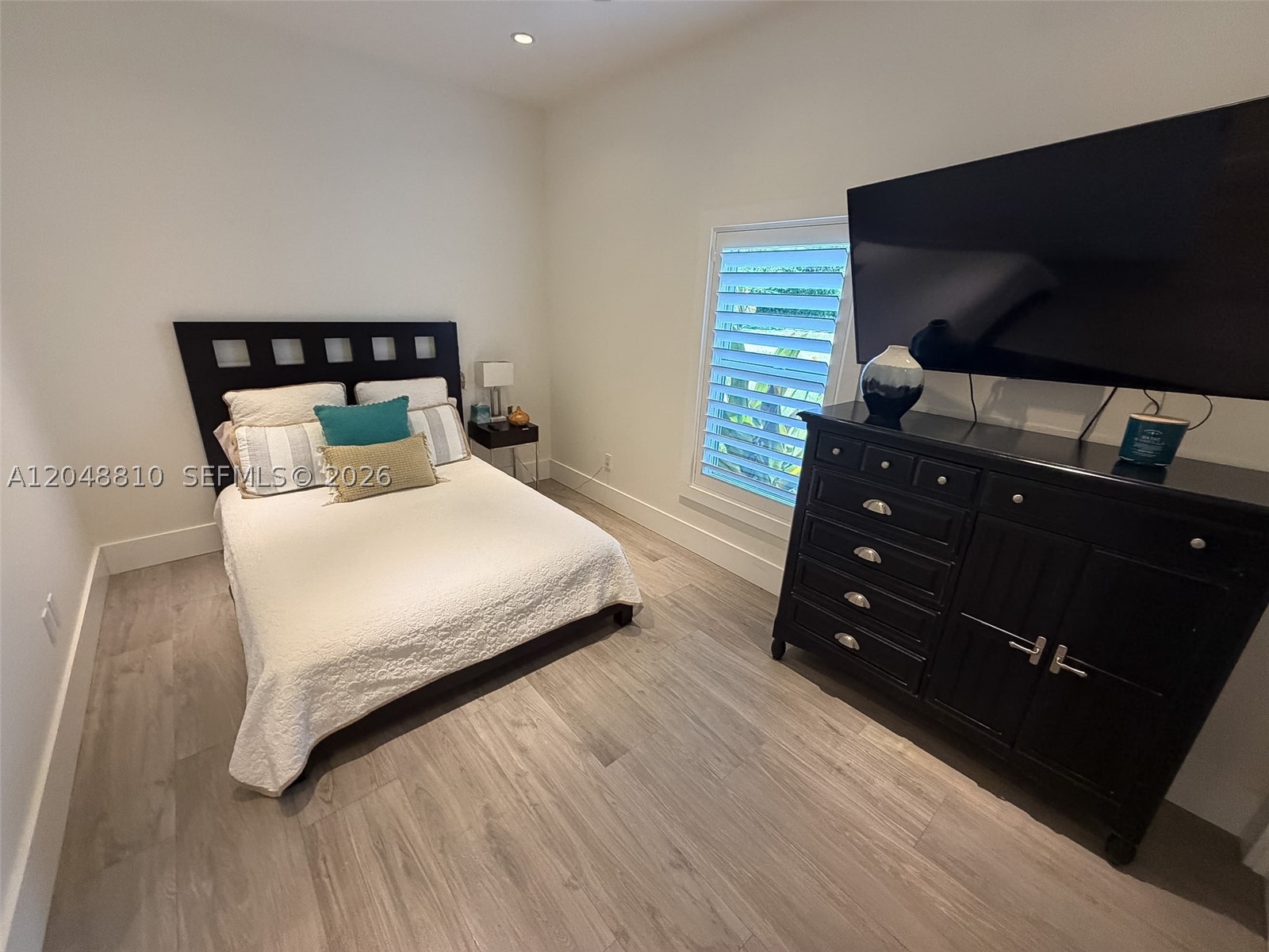 RIDGEWOOD - Residential
