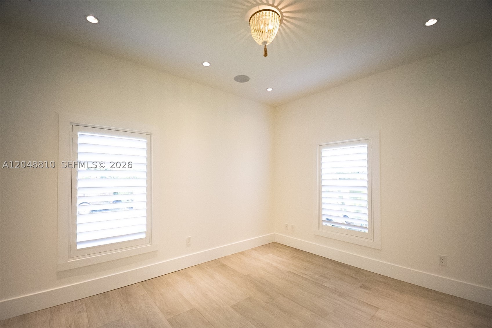 RIDGEWOOD - Residential
