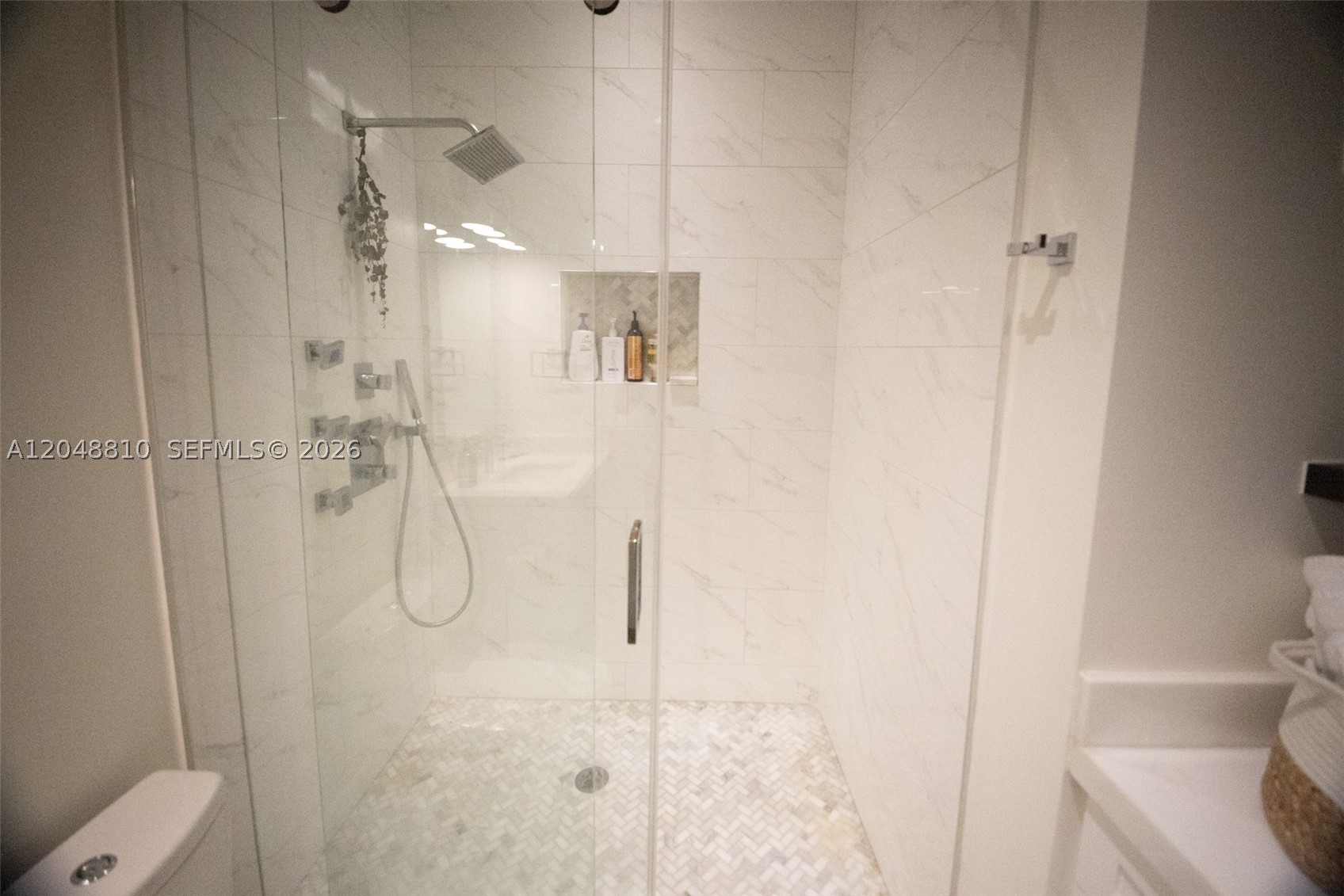 RIDGEWOOD - Residential