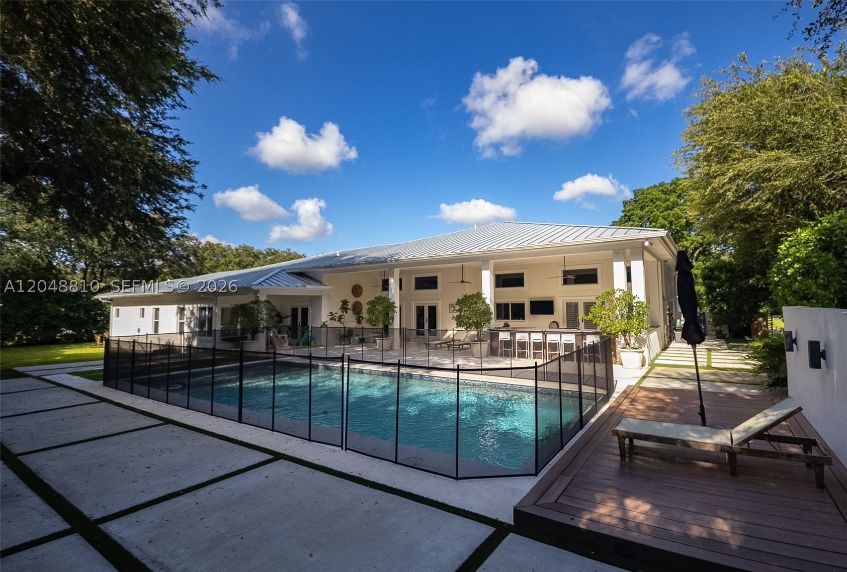 RIDGEWOOD - Residential