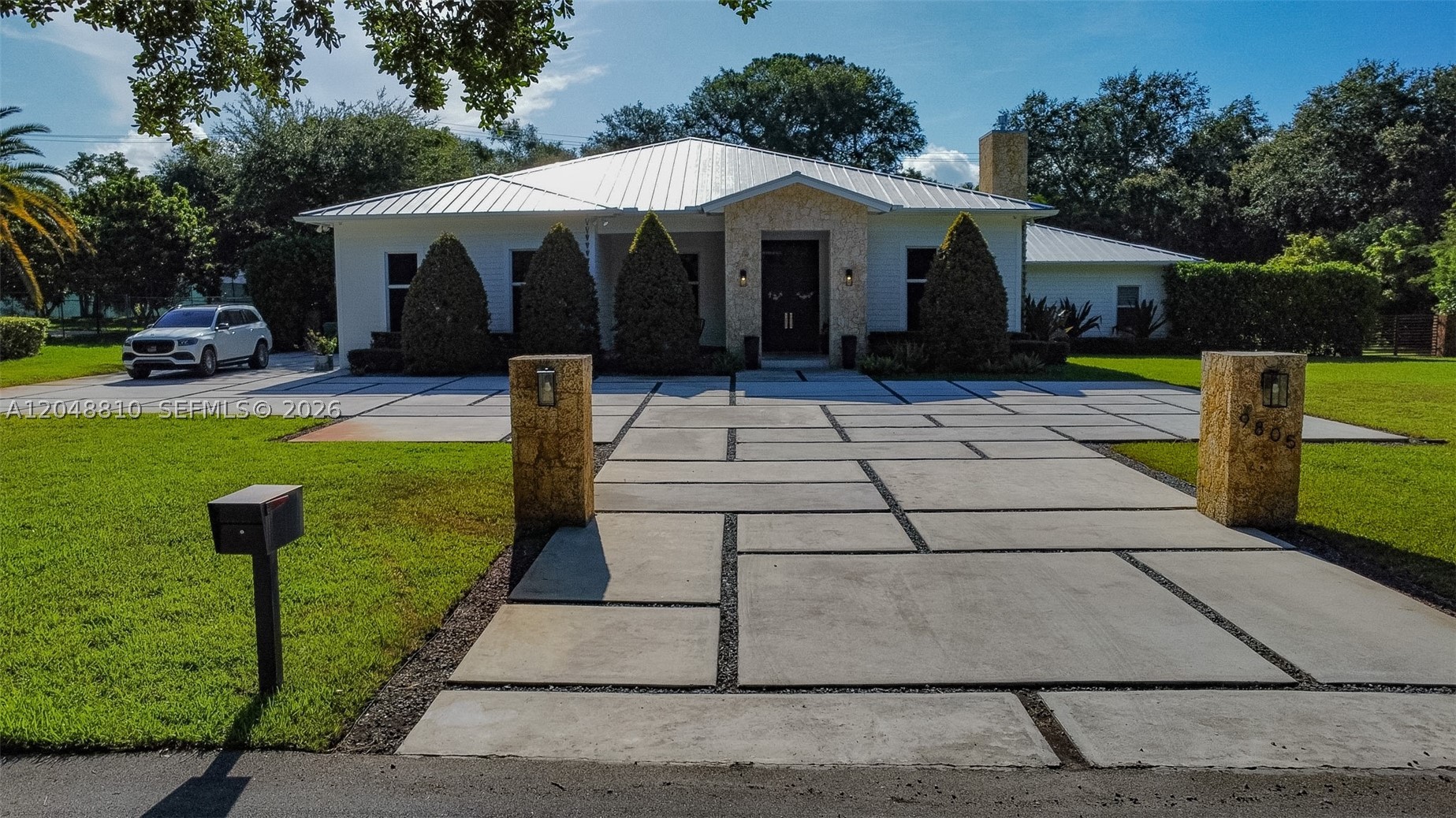 RIDGEWOOD - Residential