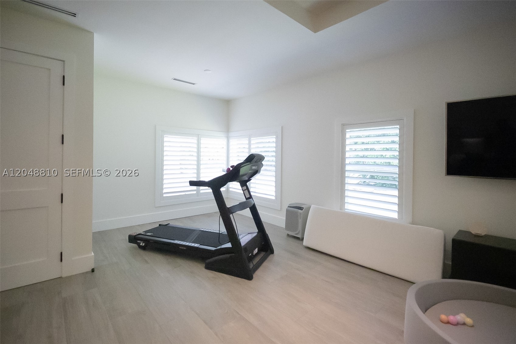 RIDGEWOOD - Residential