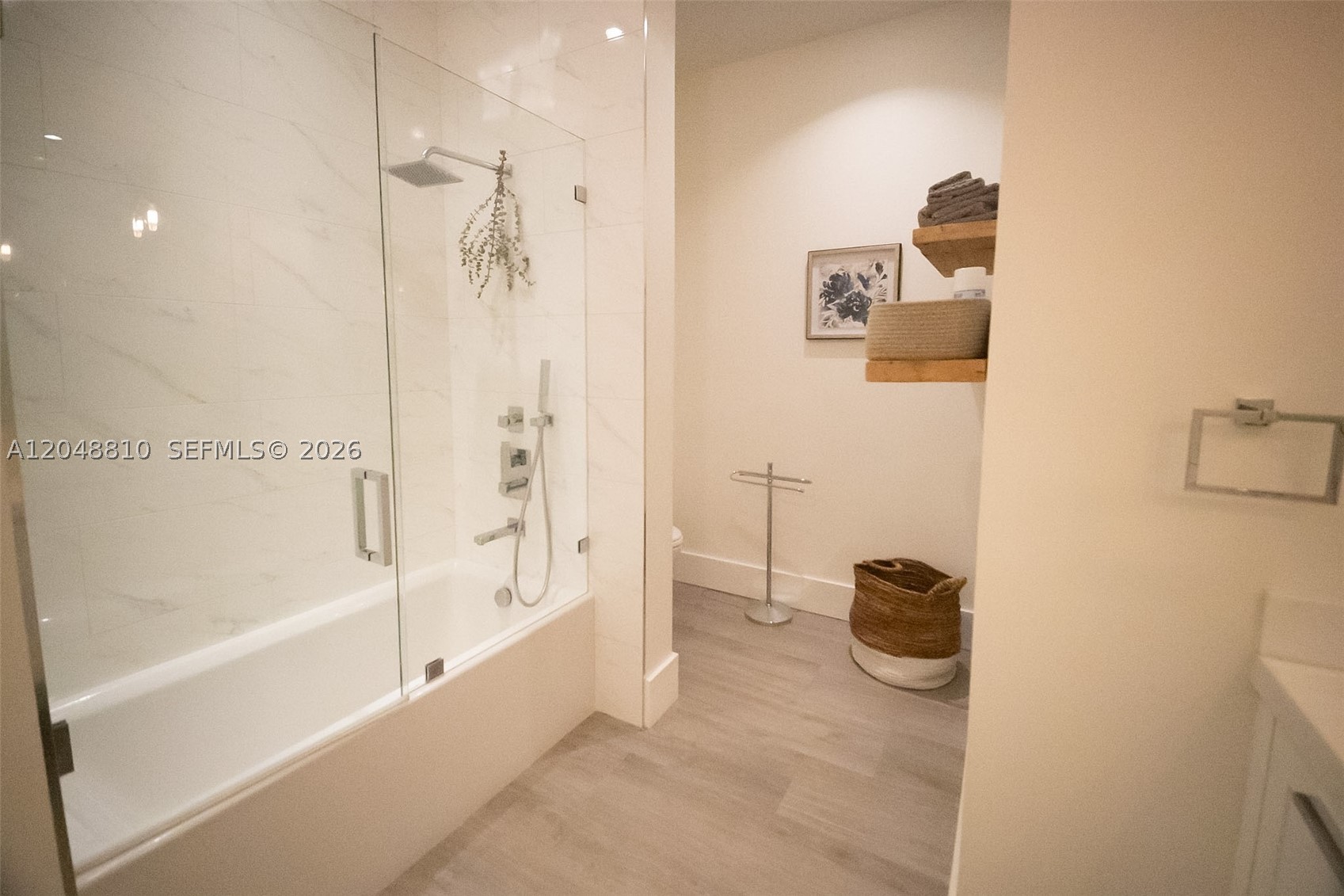 RIDGEWOOD - Residential