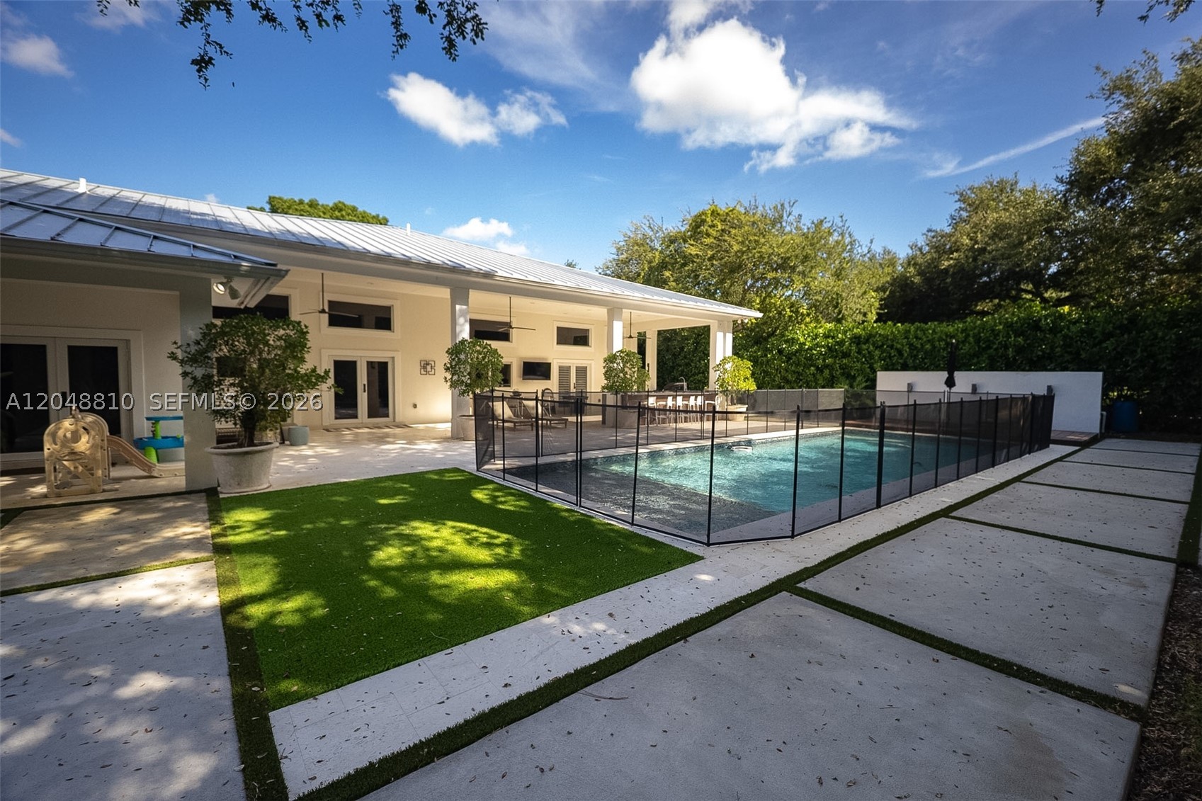 RIDGEWOOD - Residential