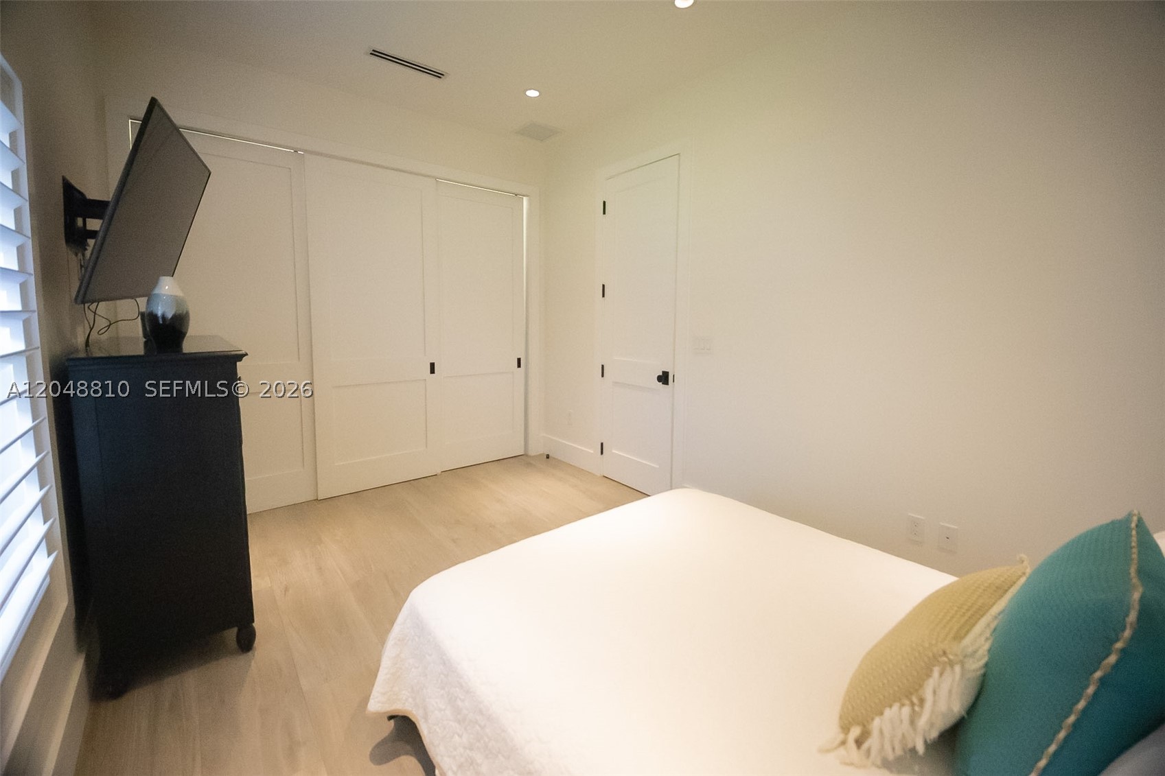 RIDGEWOOD - Residential