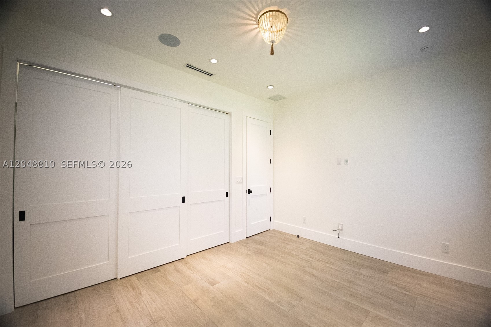 RIDGEWOOD - Residential