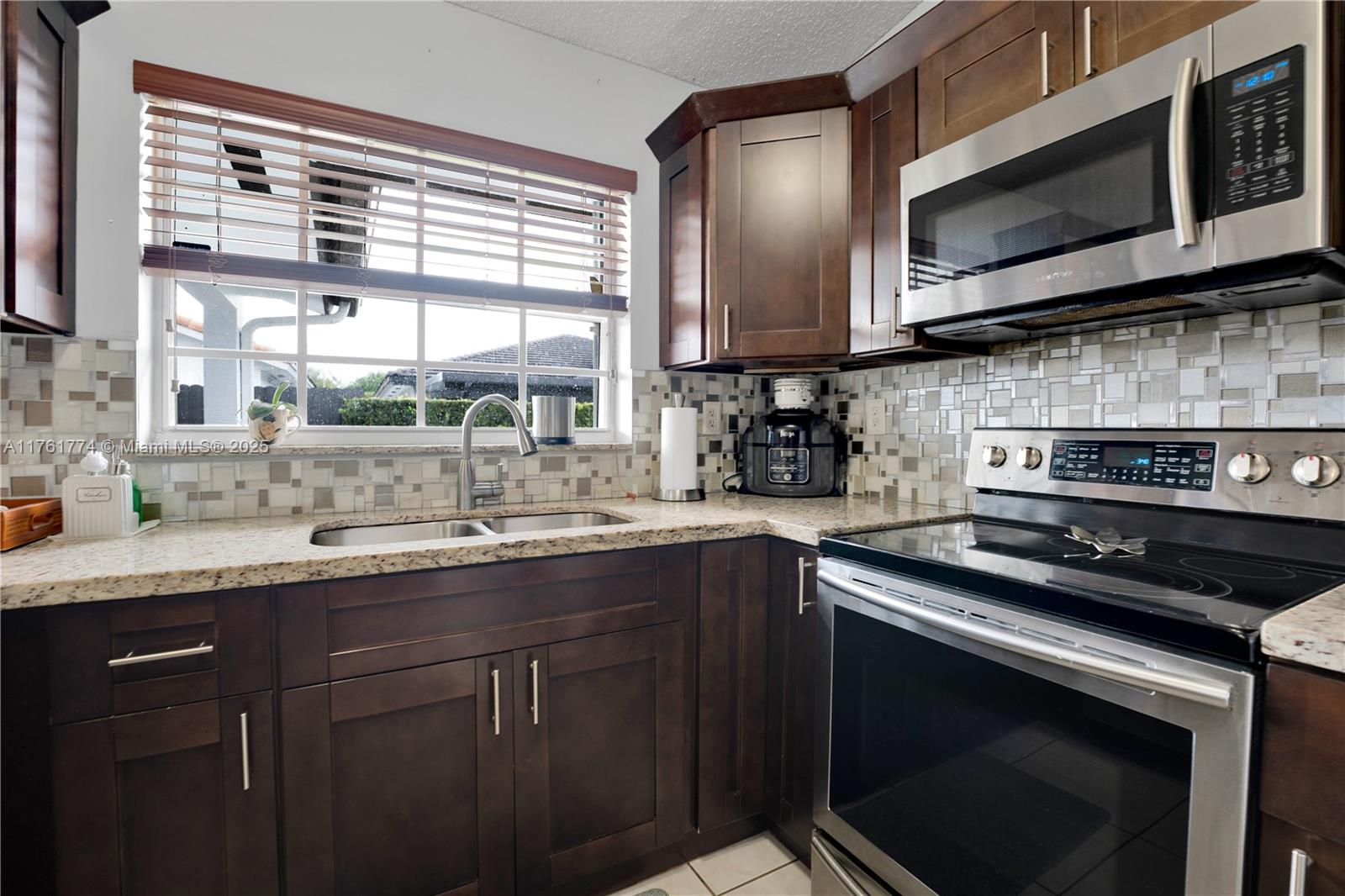 RICHMOND HOMES - Residential
