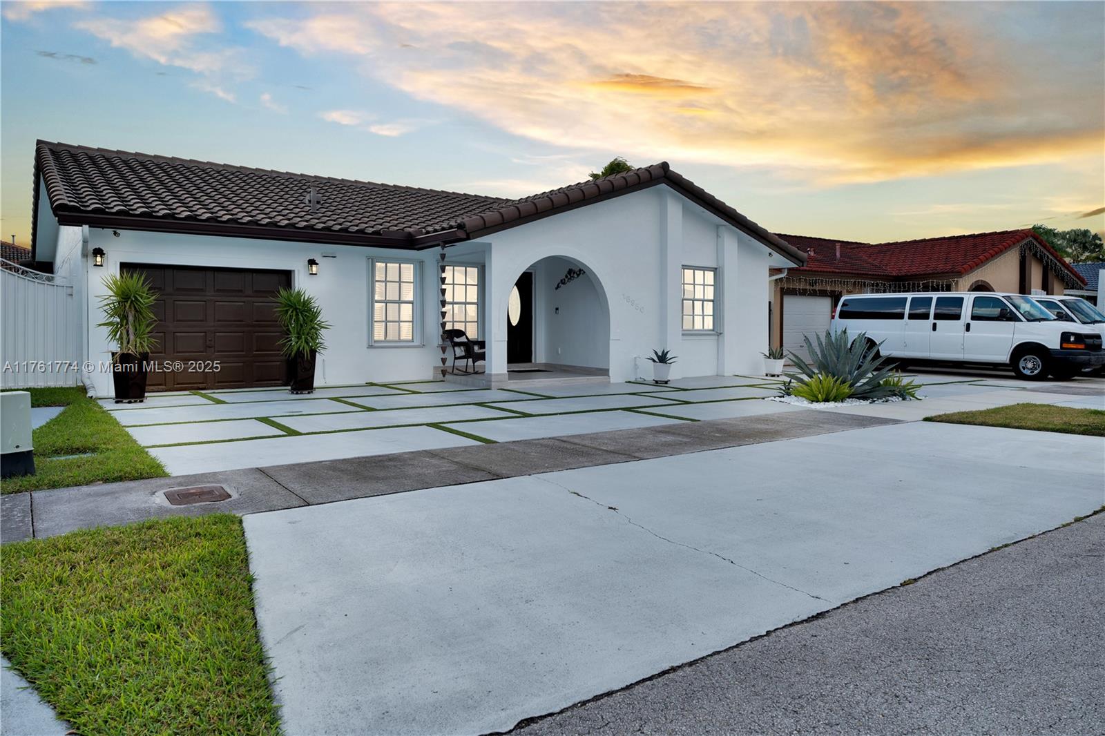 RICHMOND HOMES - Residential