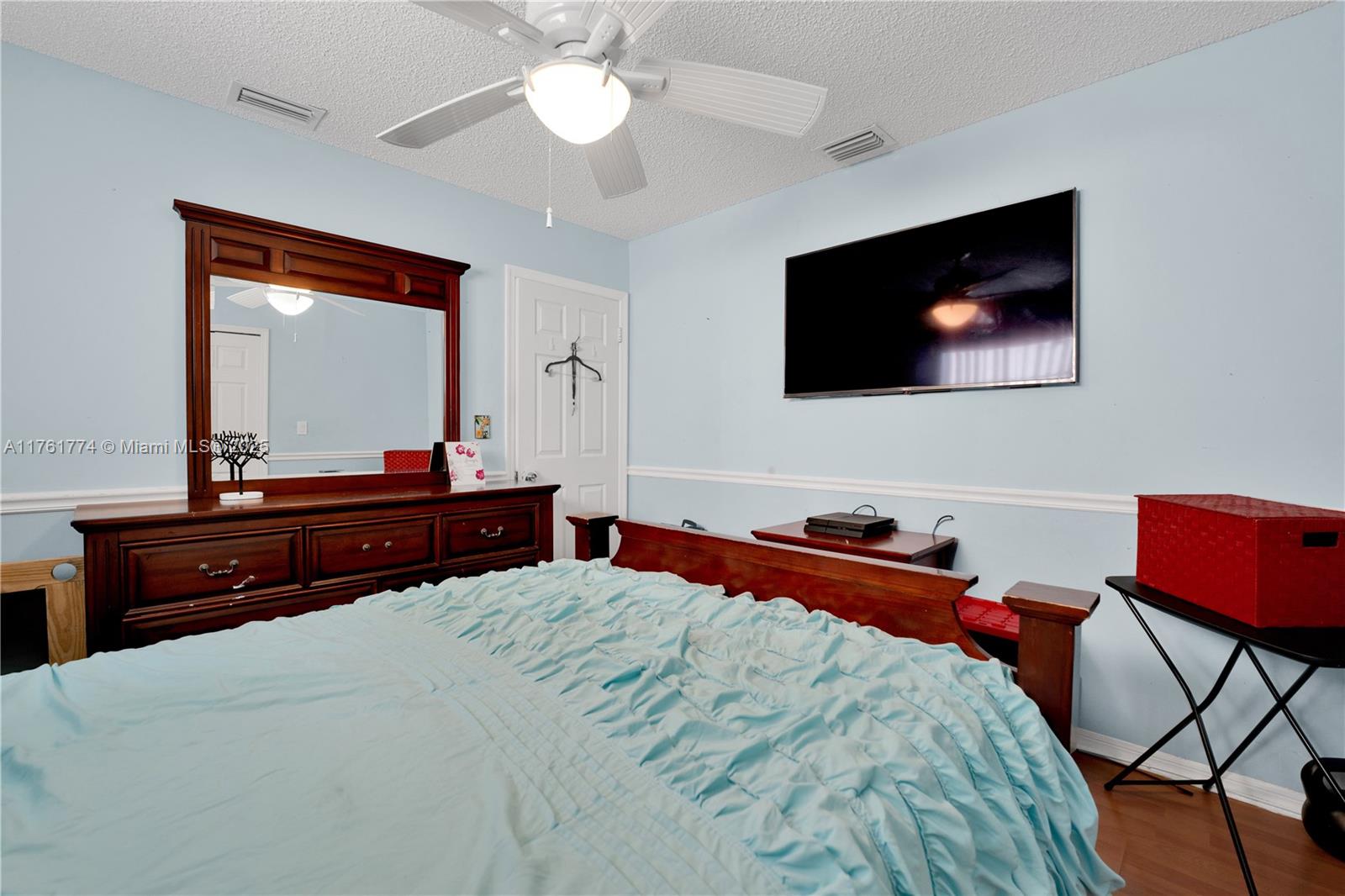 RICHMOND HOMES - Residential