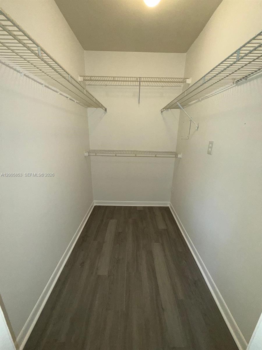 HAMMOCKS TRAILS CONDO - Residential