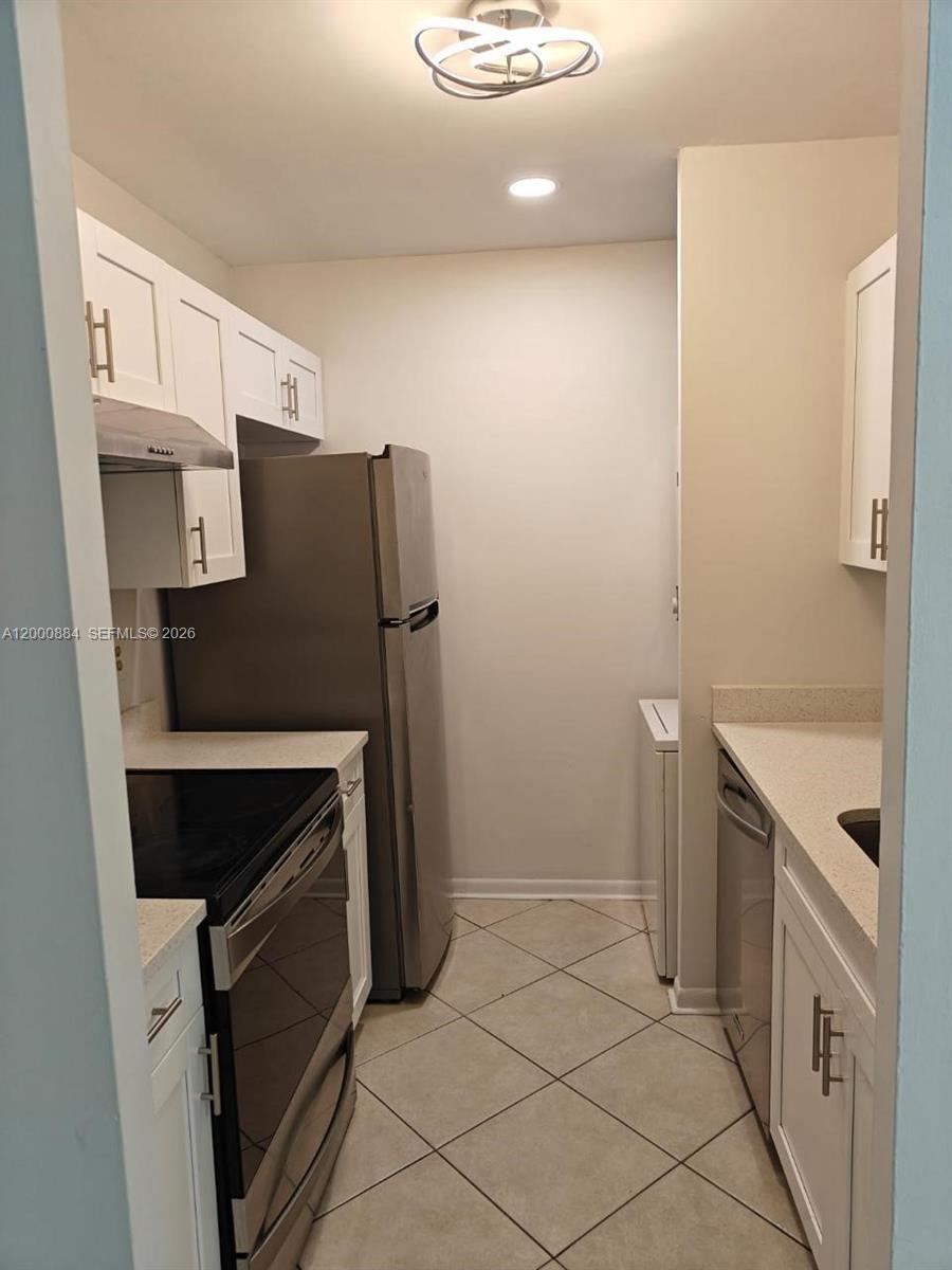 LAKEWOOD VILLAGE - Residential