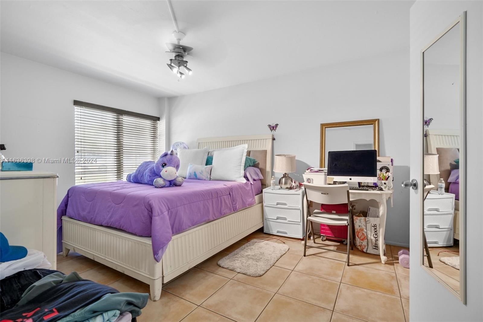 MANORS OF INVERRARY I-6 - Residential
