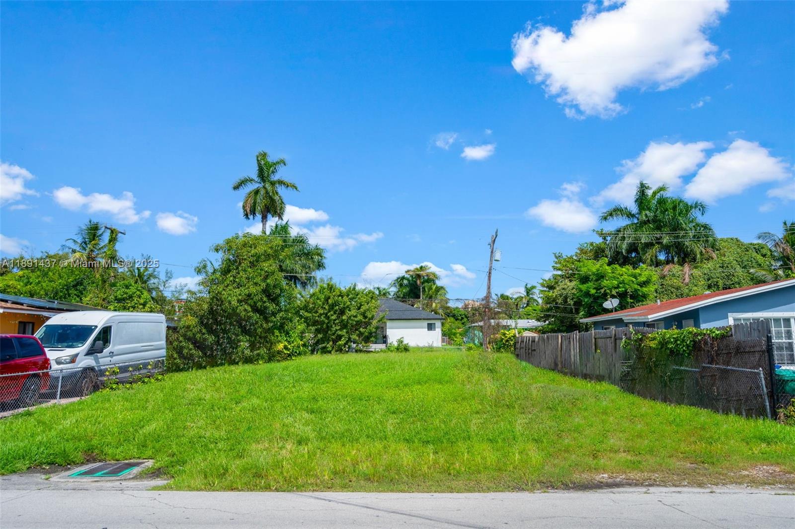 BISCAYNE SHORES UNIT NO 4 - Land