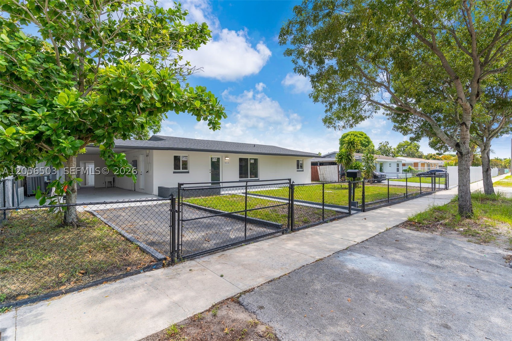 CAROL CITY GARDENS 2ND AD - Residential