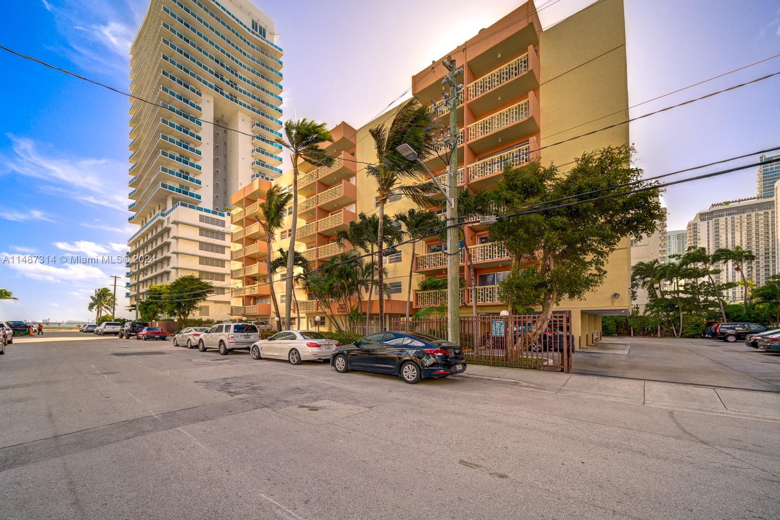 *OWNER FINANCING IS AVAILABLE* A BEAUTIFUL BOUTIQUE BUILDING IN EDGEWATER. EXCELLENT LOCATION WITH CLOSE PROXIMITY TO ARENA, BAYSIDE, WYNWOOD, MIDTOWN, DESIGN DISTRICT AND DOWNTOWN. A SPACIOUS UNIT WITH A LARGE MASTER BEDROOM AND OPEN FLOOR PLAN. NEW FLOORS IN THE LIVING AREA AND CARPET IN THE BEDROOM. OPEN BALCONY WITH BAY VIEW. DEAD END STREET FACING THE BAY. ACCESS TO WALKING PATH ALONG THE BAY. GATED PARKING WITH ONE ASSIGNED PARKING SPACE & STREET PARKING AVAILABLE. 24 HOUR NOTICE FOR SHOWINGS.