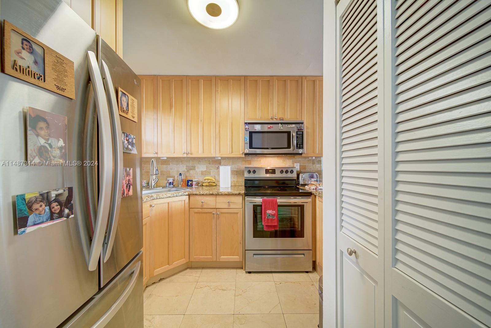 RIVIERA TOWERS CONDO - Residential
