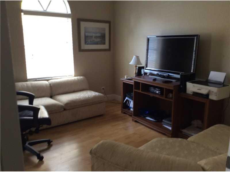 GRENADIER ESTATES 124-7 B - Residential