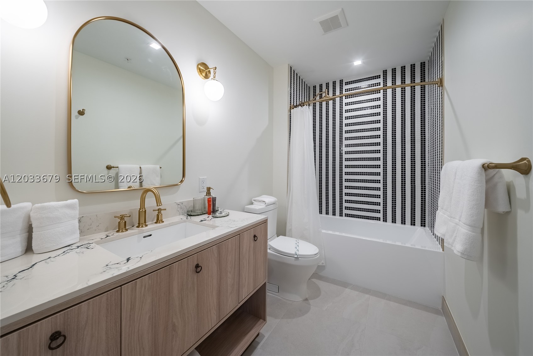 NOMAD WYNWOOD RESIDENCES - Residential