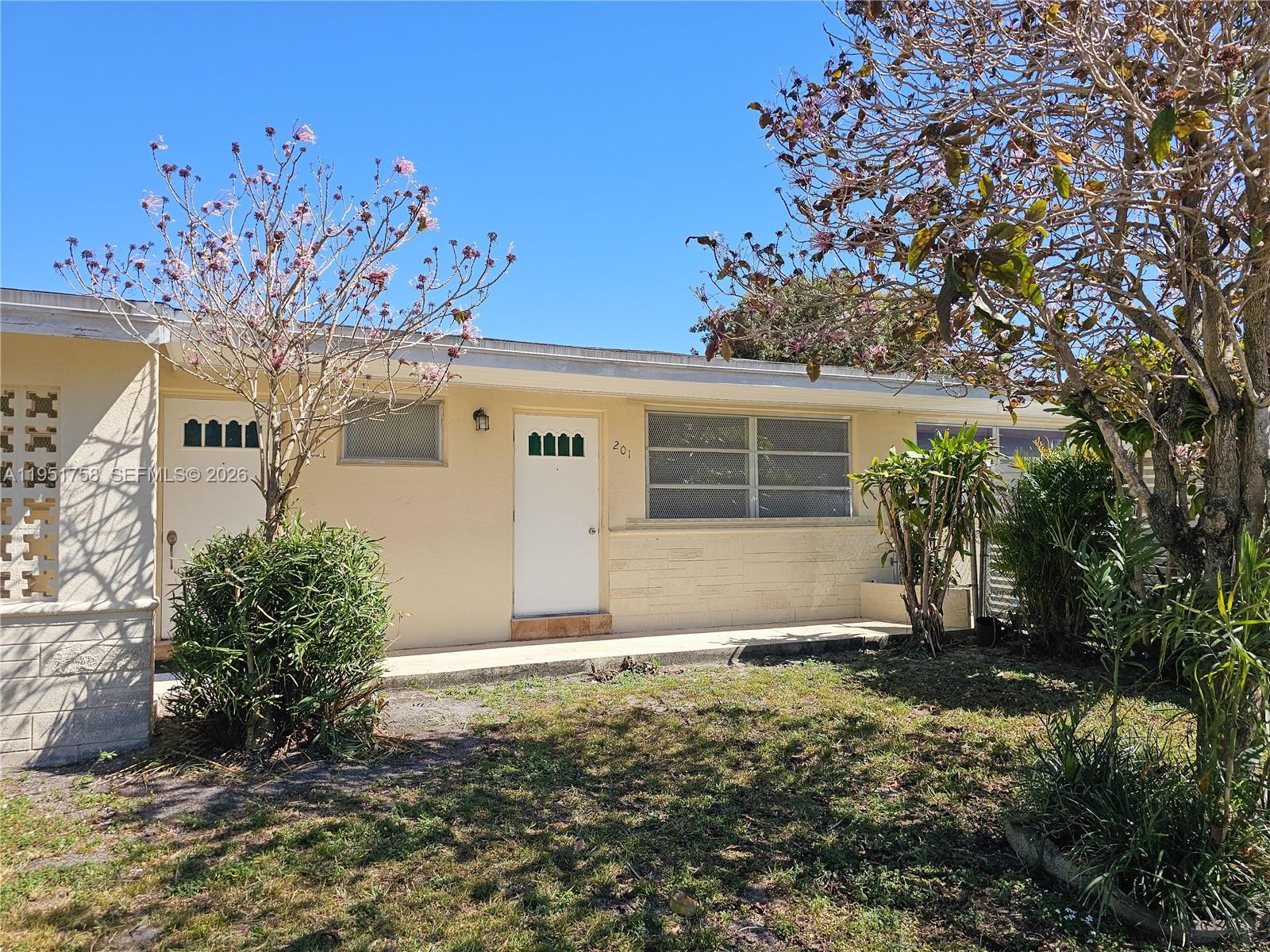 COLLINGWOOD - Residential Lease