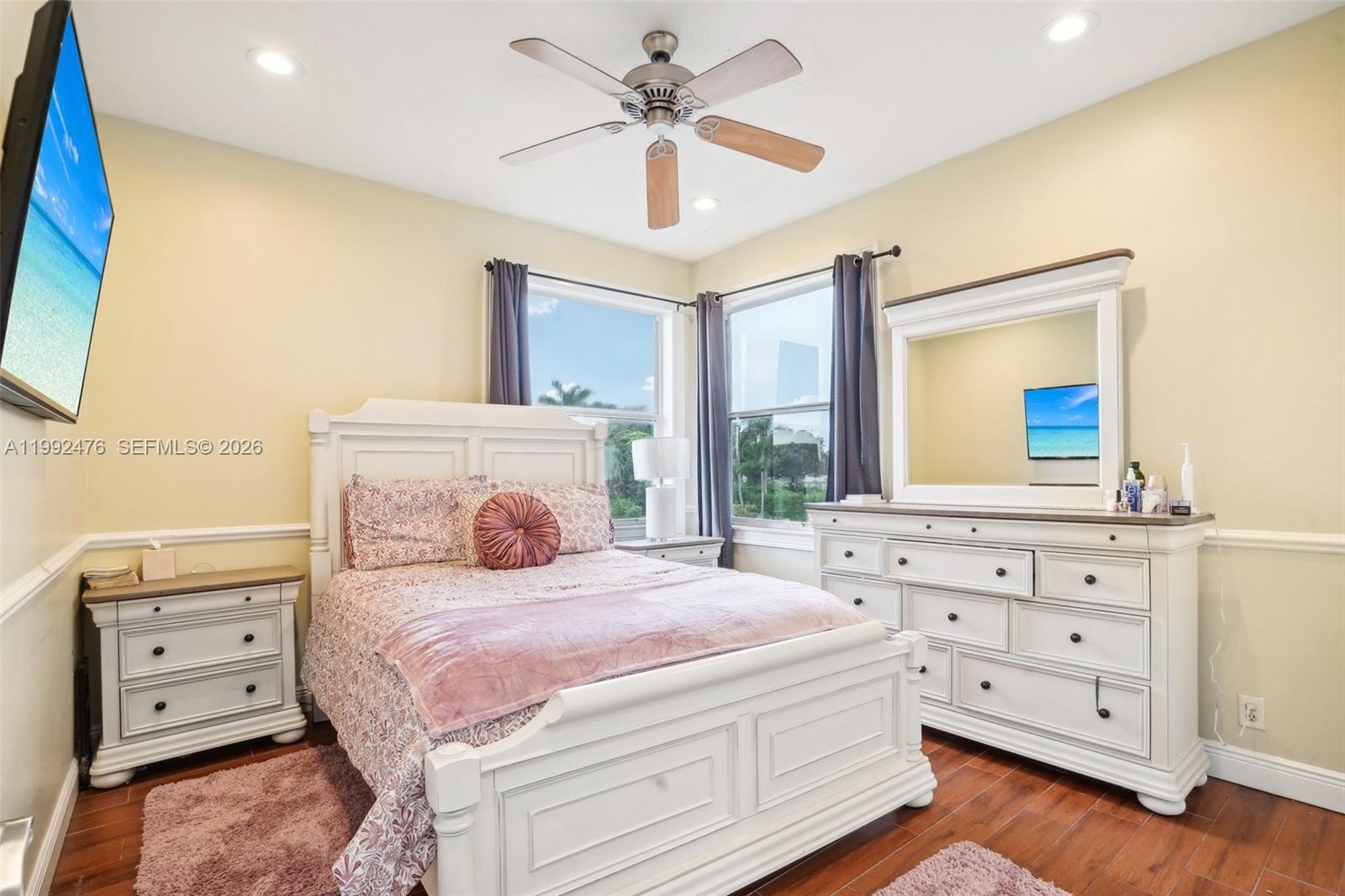 POD 7 AT MONARCH LAKES - Residential