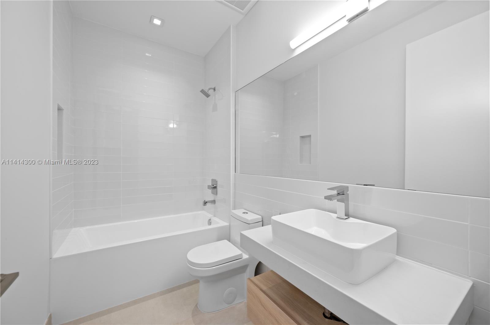 GROVES EXTENSION - Residential