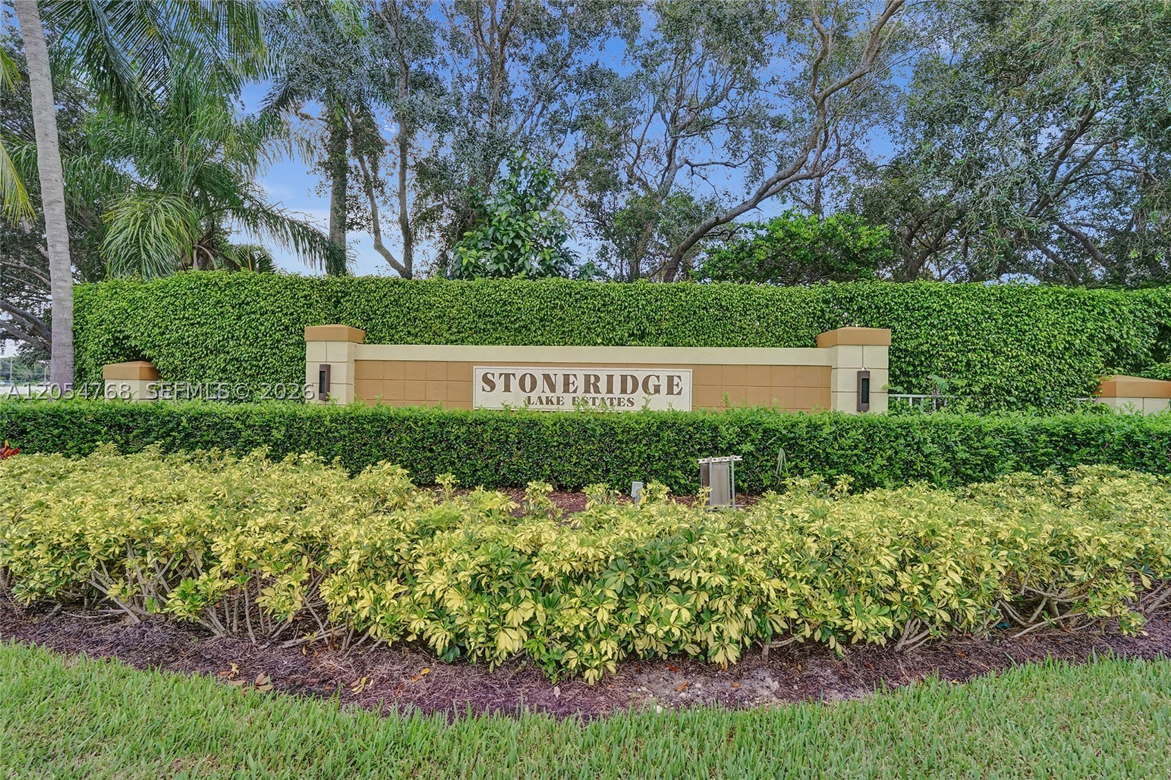 STONERIDGE LAKE ESTATES P - Residential