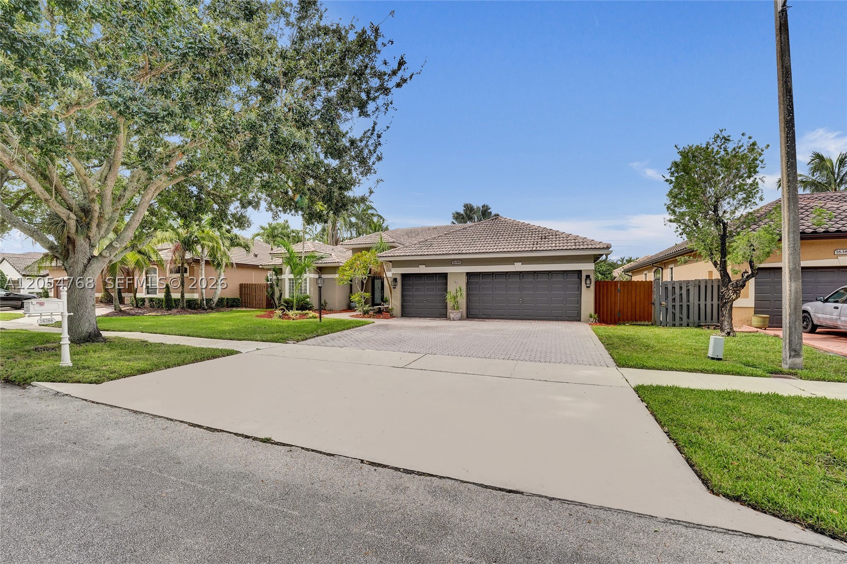 STONERIDGE LAKE ESTATES P - Residential