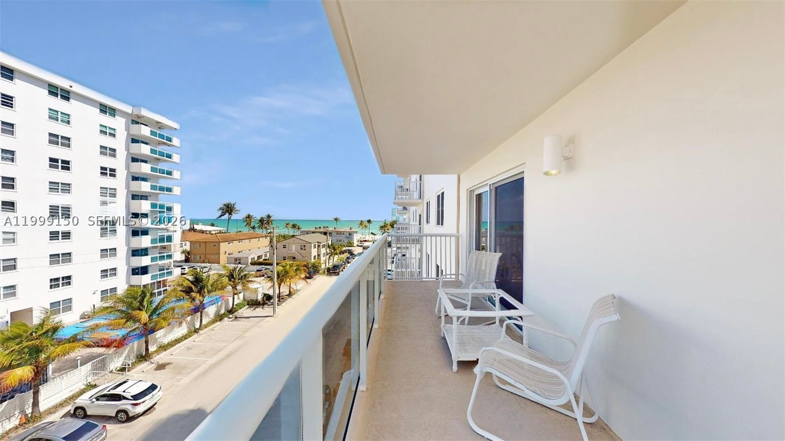 HYDE PARK TOWERS CONDO - Residential