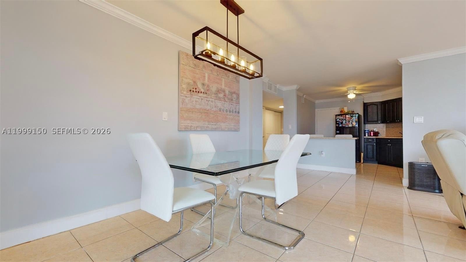 HYDE PARK TOWERS CONDO - Residential