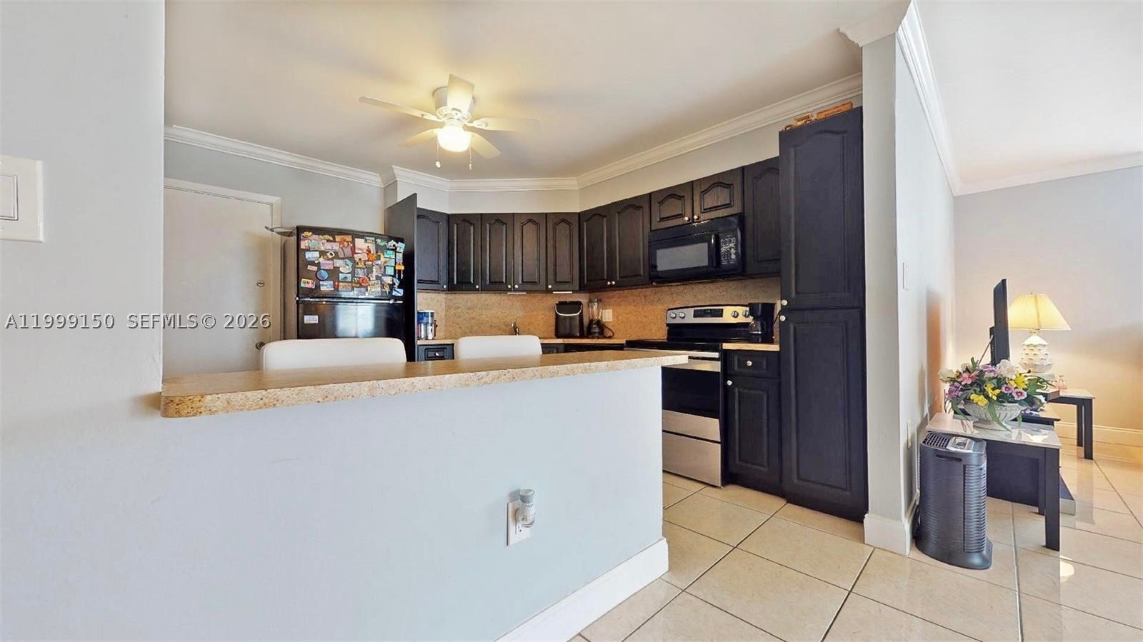 HYDE PARK TOWERS CONDO - Residential