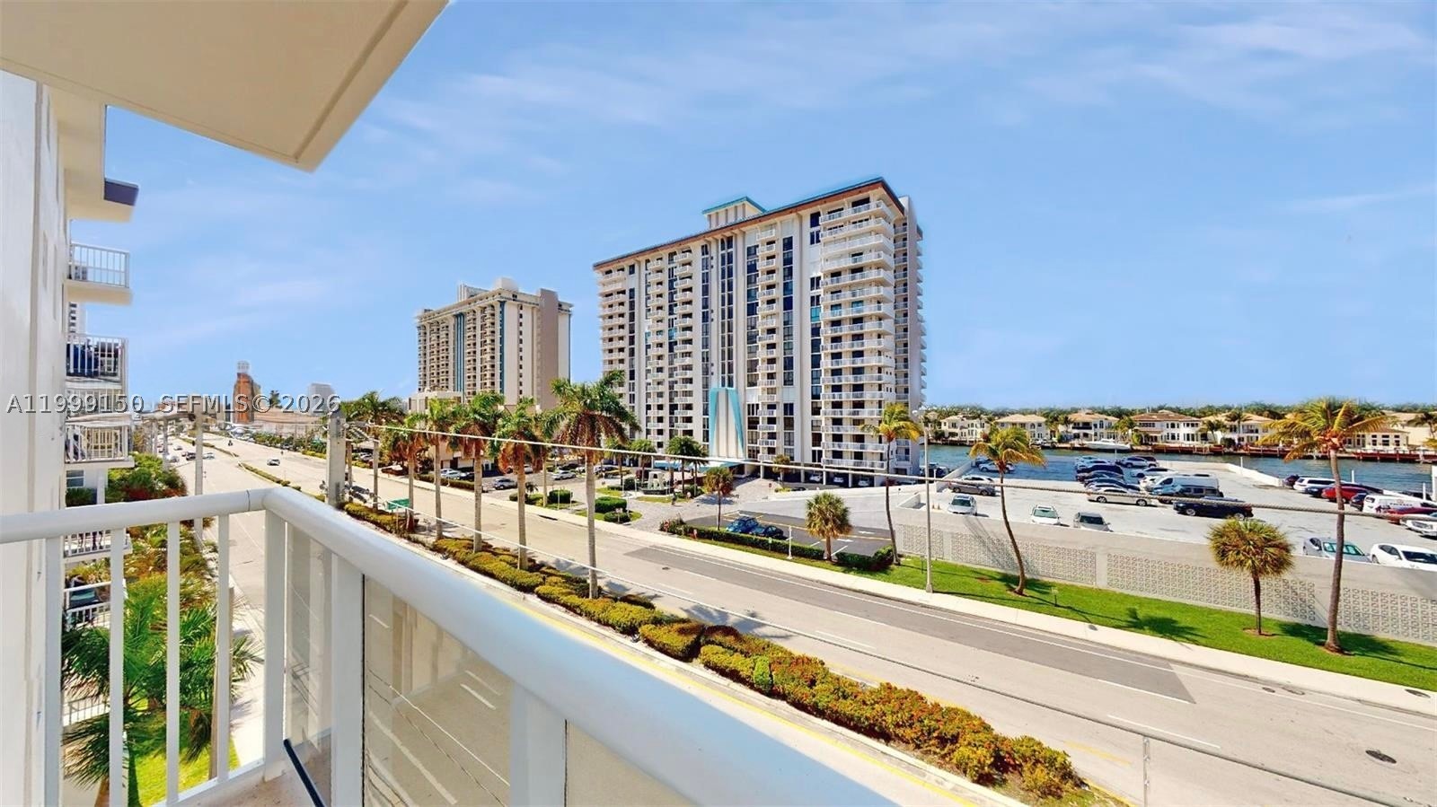 HYDE PARK TOWERS CONDO - Residential