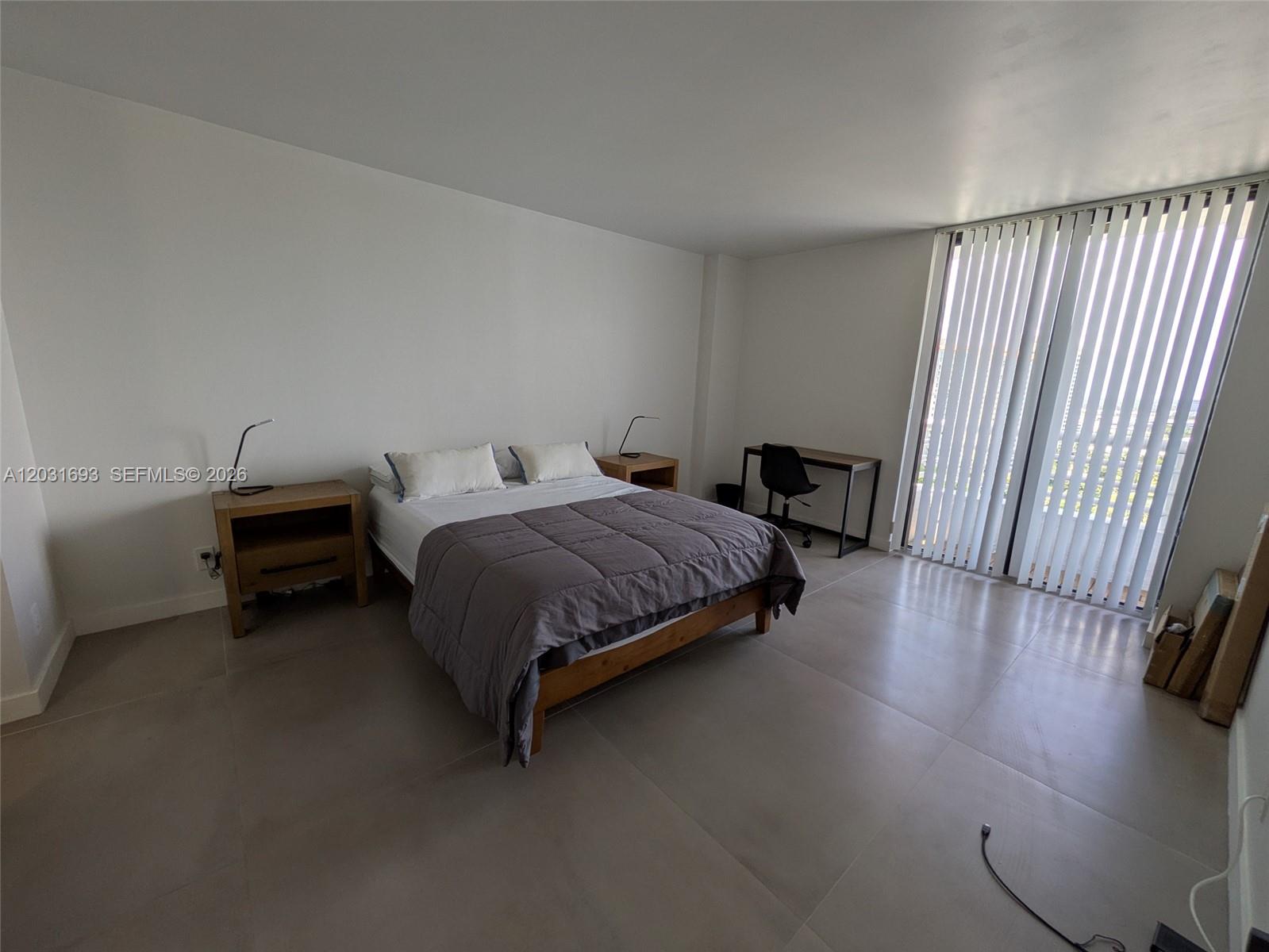 PARC CENTRAL AVENTURA EAS - Residential Lease