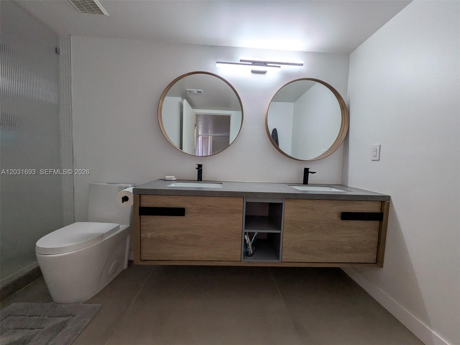 PARC CENTRAL AVENTURA EAS - Residential Lease