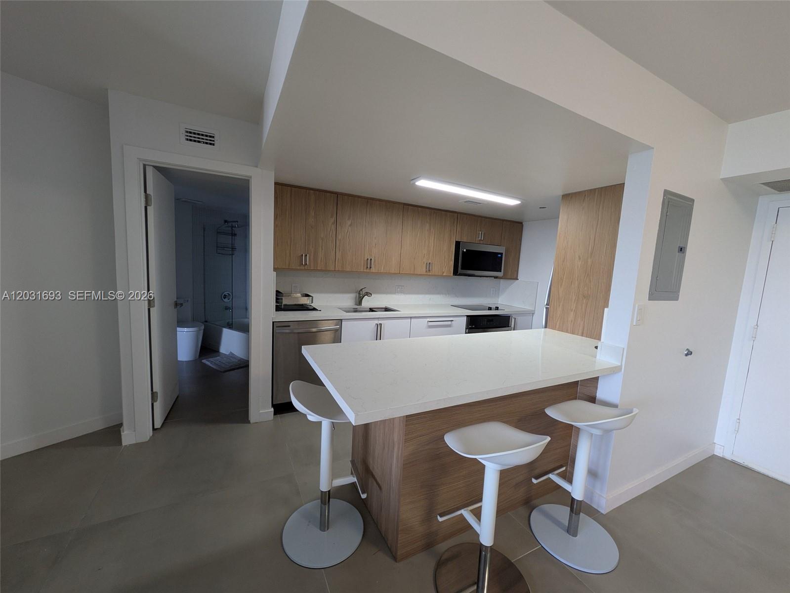 PARC CENTRAL AVENTURA EAS - Residential Lease