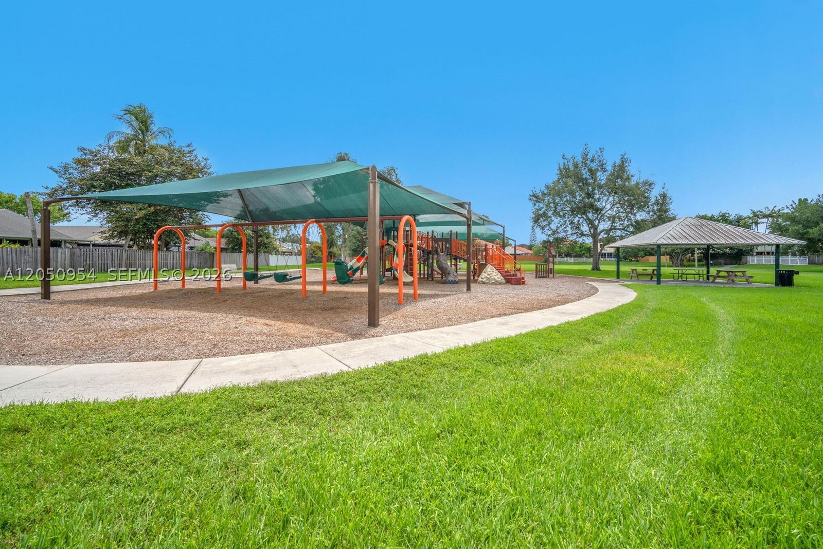 WOODS OF ROLLING HILLS - Residential