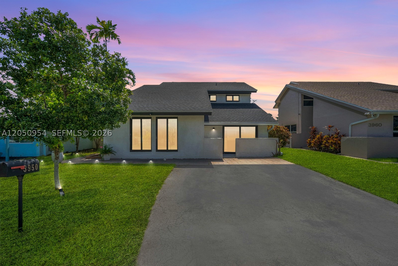 WOODS OF ROLLING HILLS - Residential