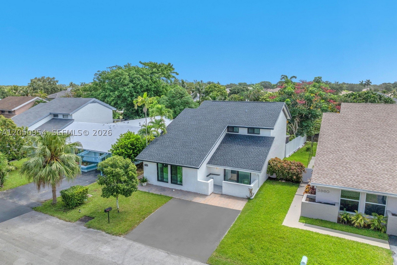 WOODS OF ROLLING HILLS - Residential