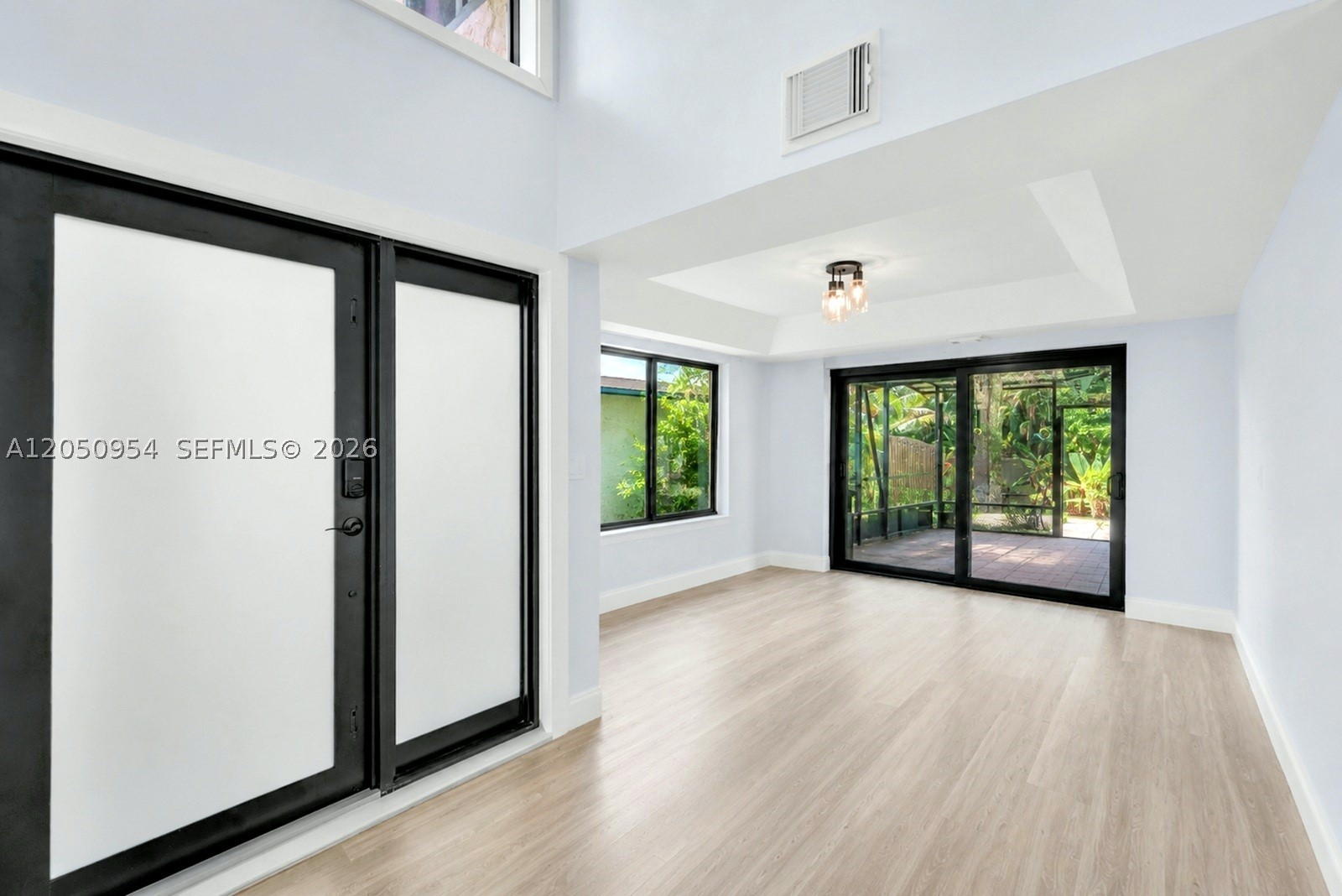 WOODS OF ROLLING HILLS - Residential
