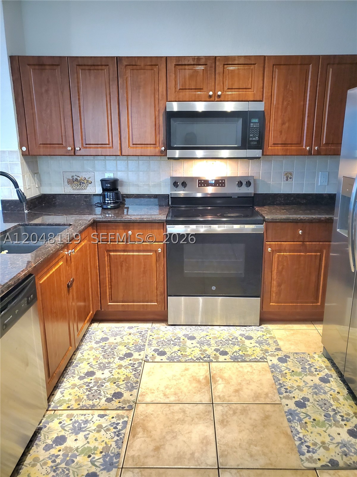 KINGS POINT COMMERCIAL PA - Residential Lease