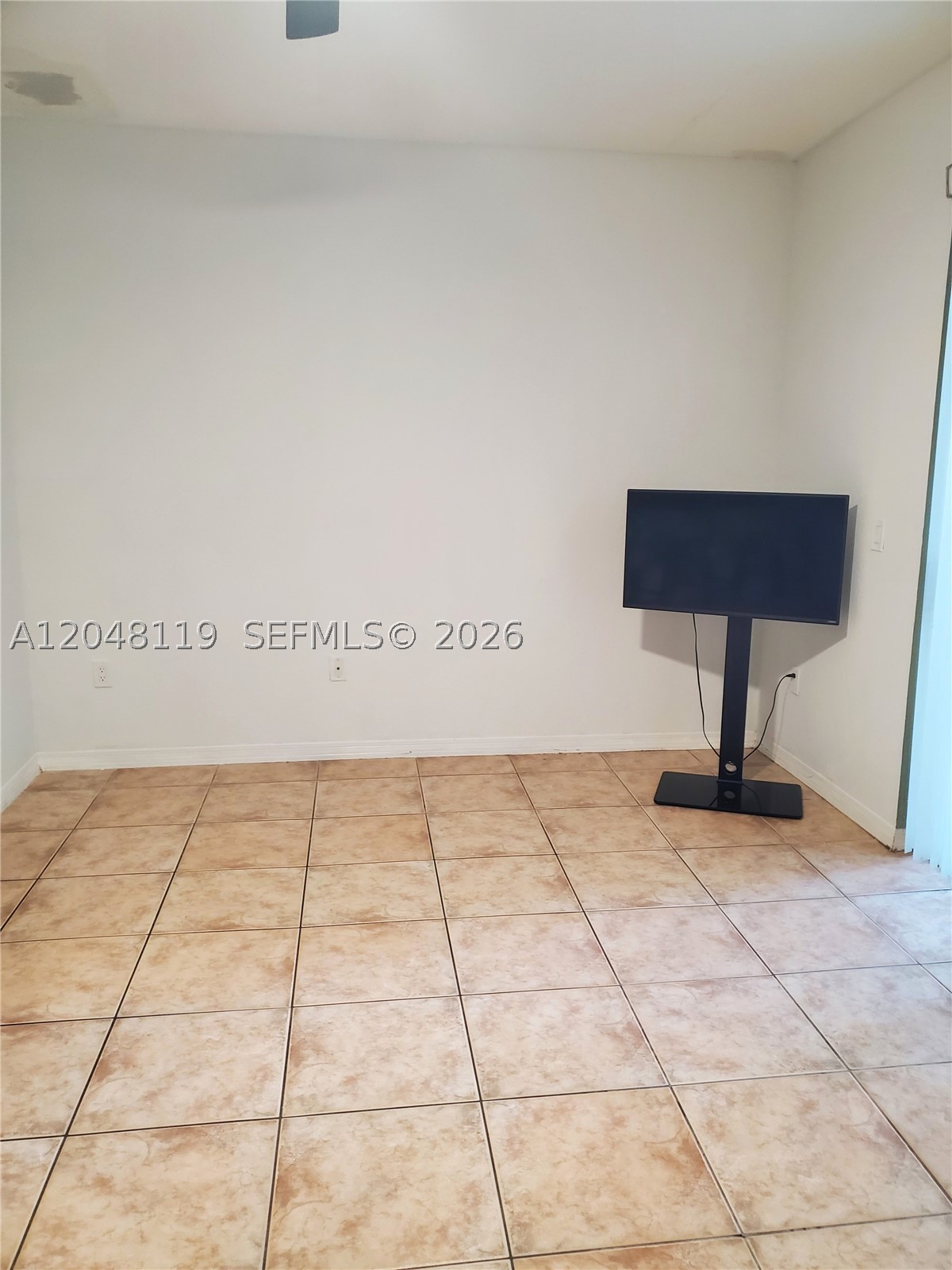 KINGS POINT COMMERCIAL PA - Residential Lease