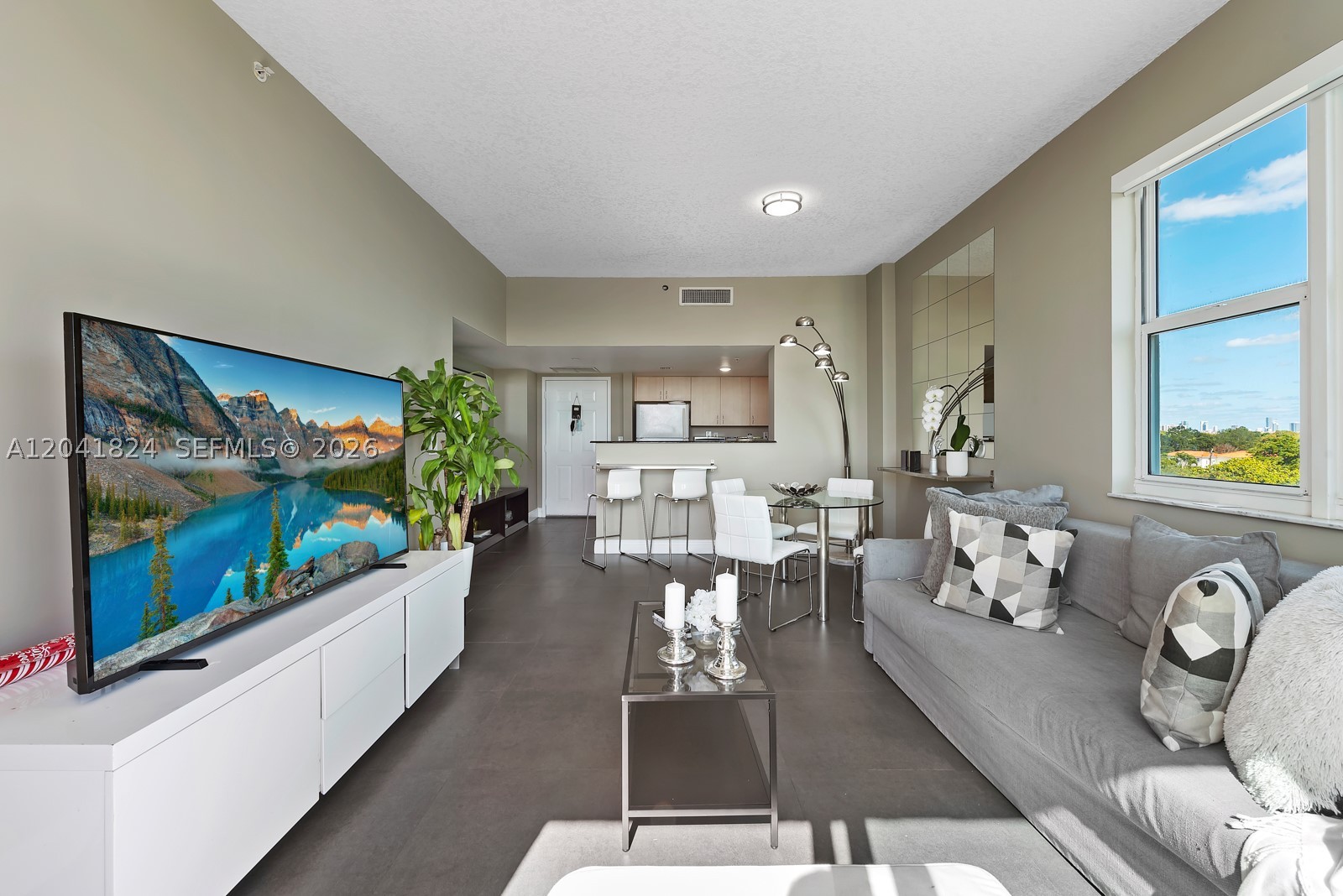 THE ASTON CONDO - Residential Lease