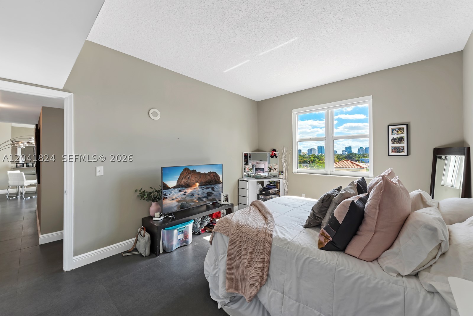 THE ASTON CONDO - Residential Lease