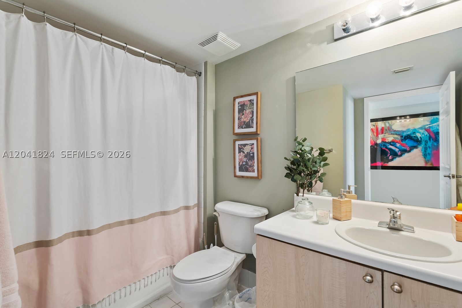 THE ASTON CONDO - Residential Lease