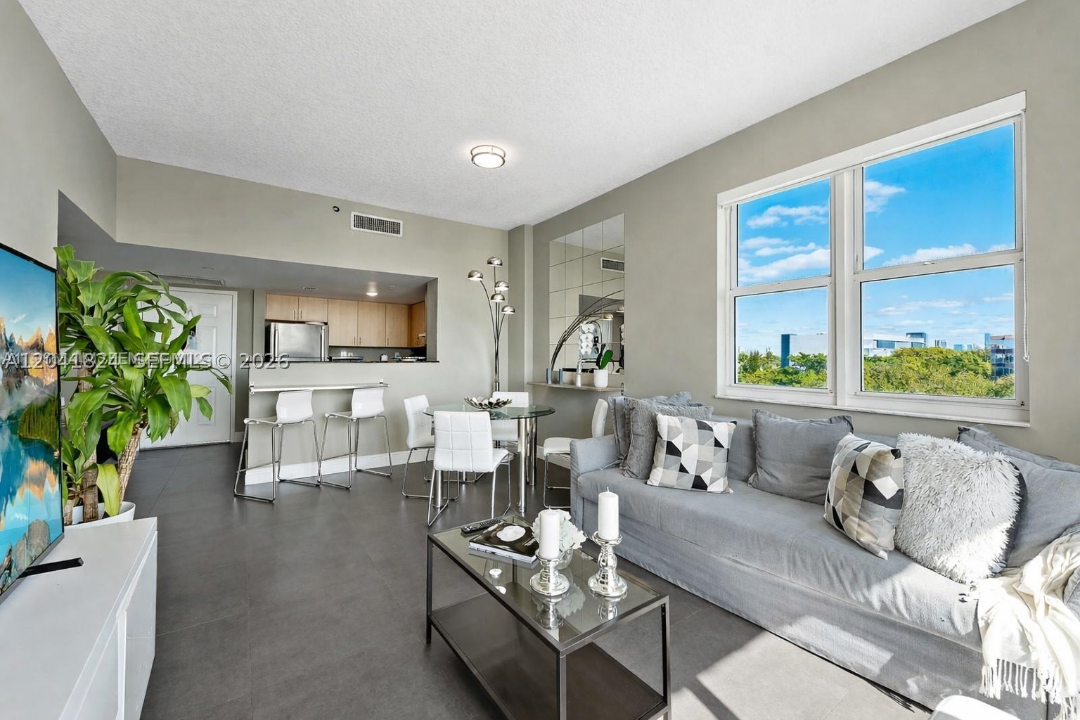 THE ASTON CONDO - Residential Lease
