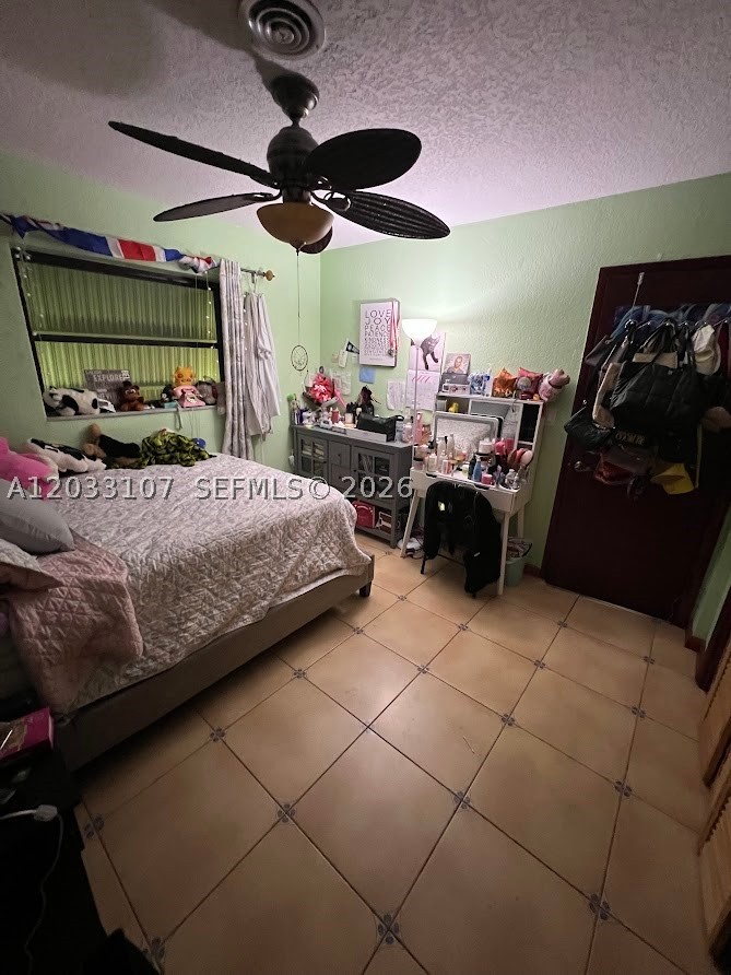 ROYAL PALM ACRES THIRD SE - Residential