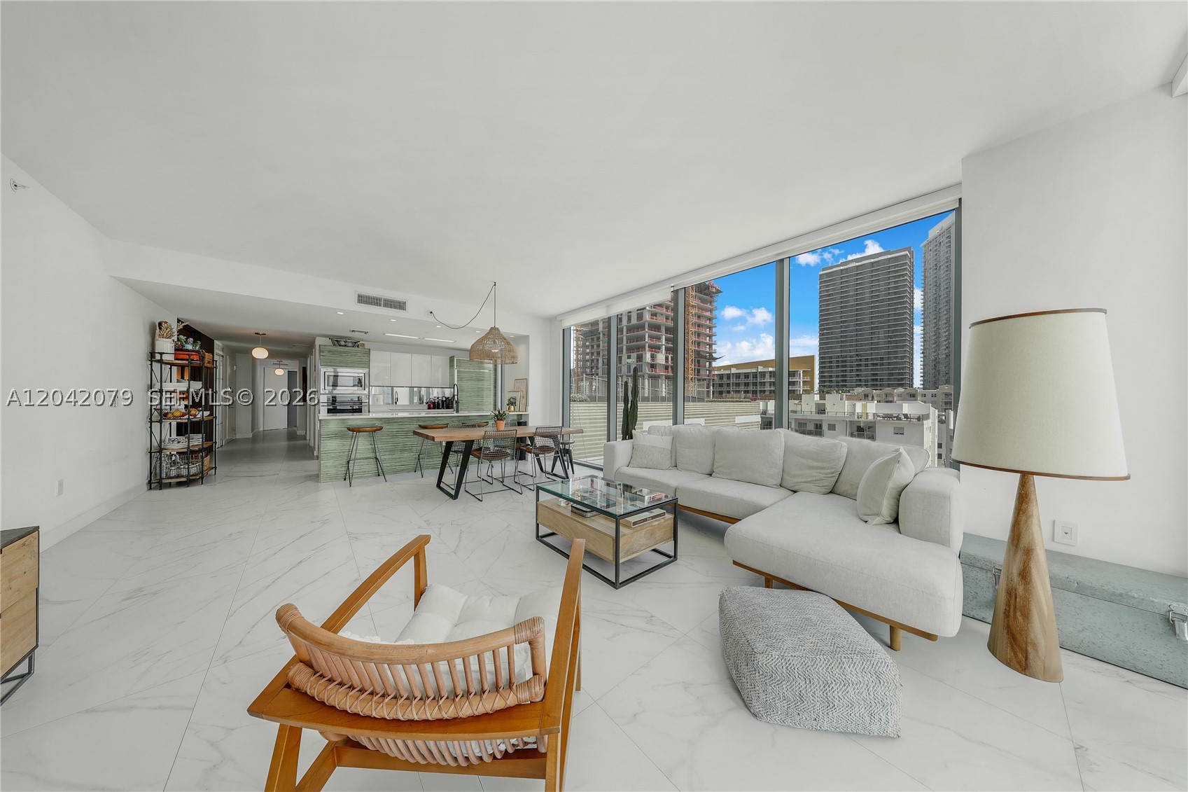 ICON BAY CONDO - Residential