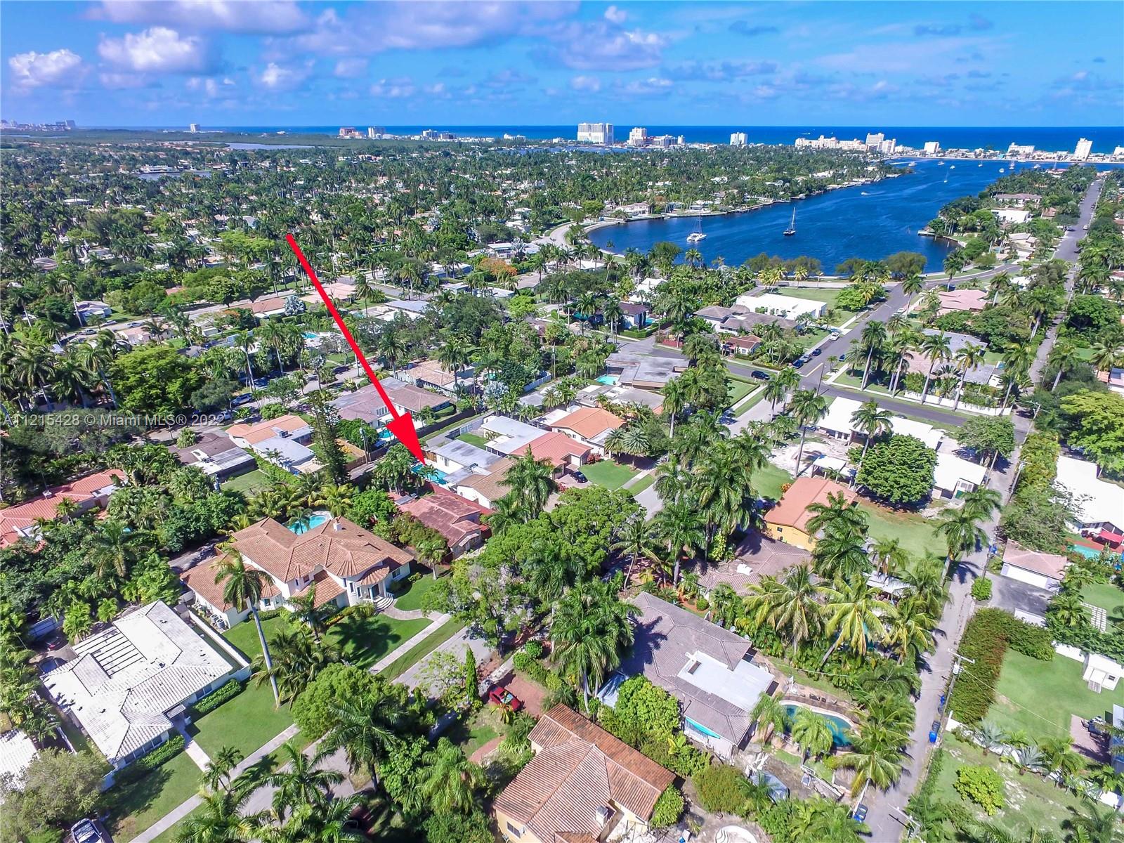 HOLLYWOOD LAKES SEC - Residential