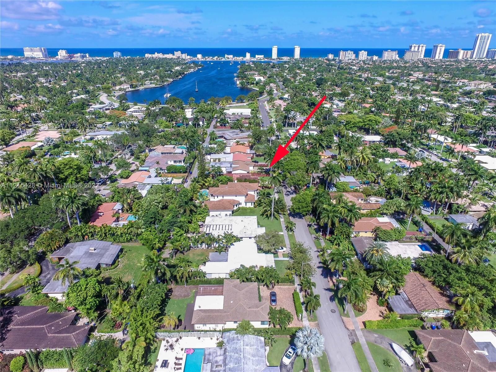 HOLLYWOOD LAKES SEC - Residential