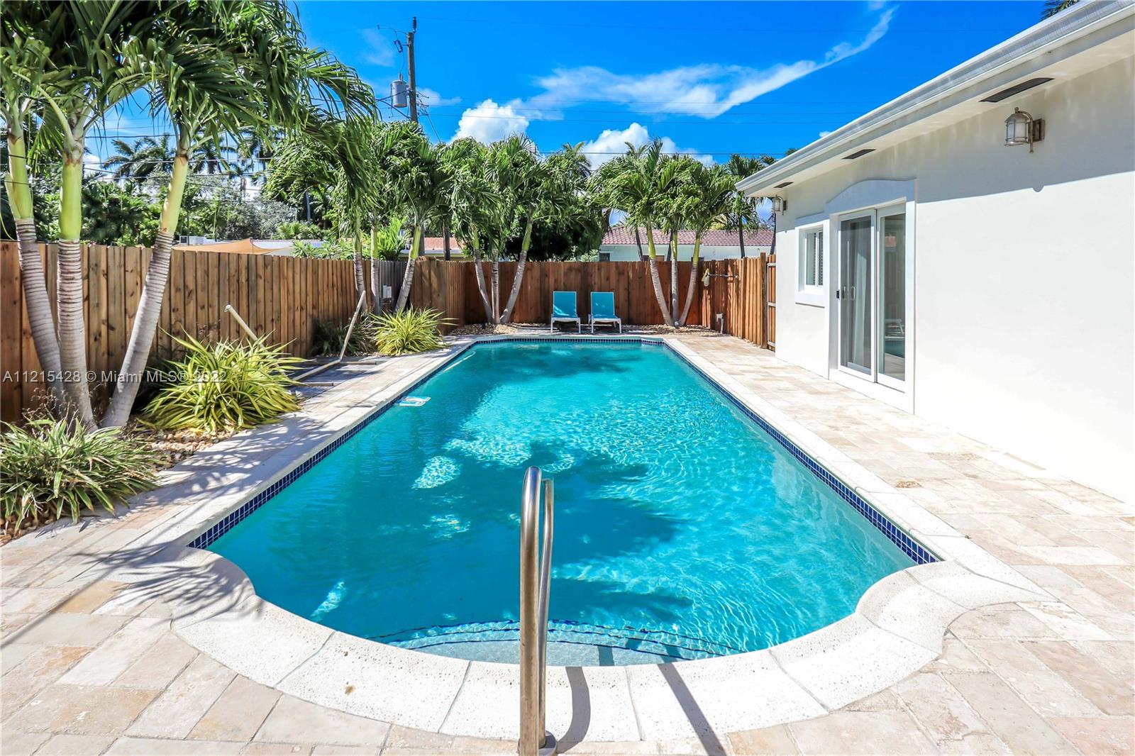 HOLLYWOOD LAKES SEC - Residential