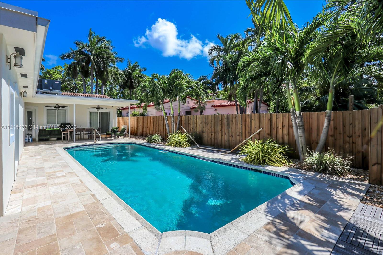 HOLLYWOOD LAKES SEC - Residential